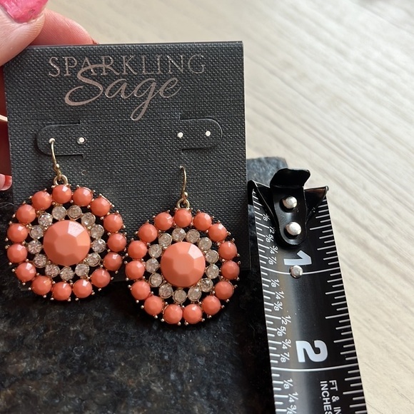 Sparkling Sage Drop Gypsy Earrings NWOT - Picture 4 of 4